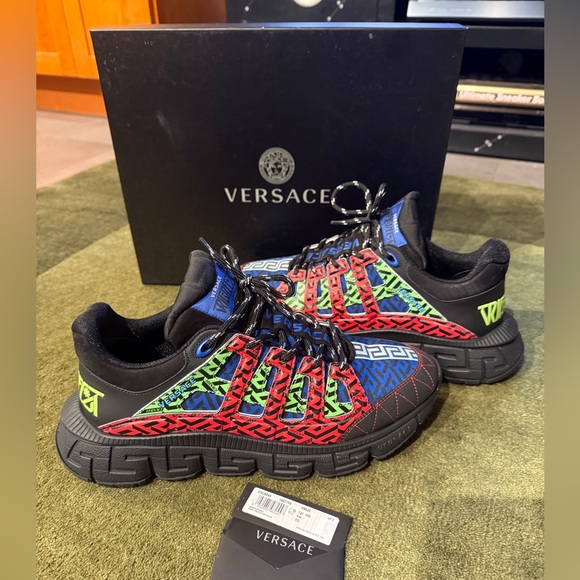 Versace Trigreca 🔥🔥🔥 - Picture 7 of 7